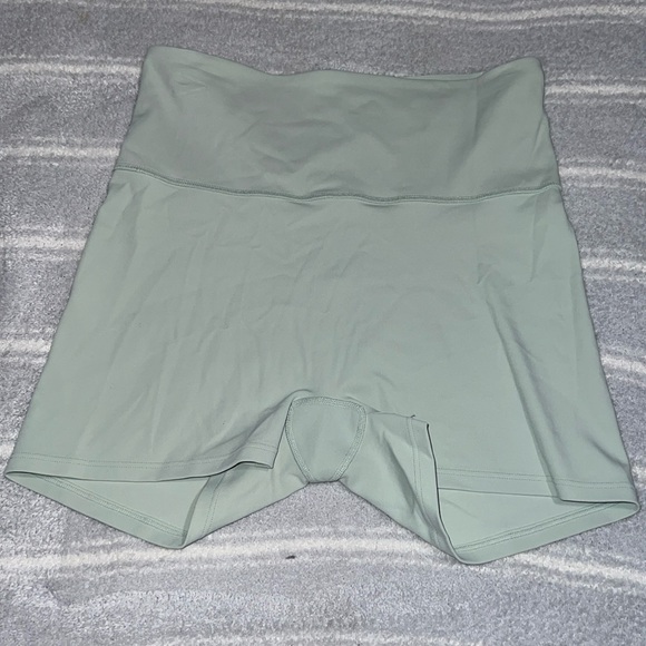 VSX Elevate Ultra High-Rise Shorties - Picture 2 of 5